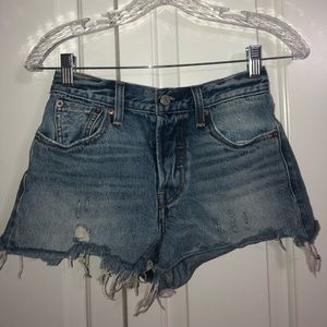 Levi White Oak denim shorts